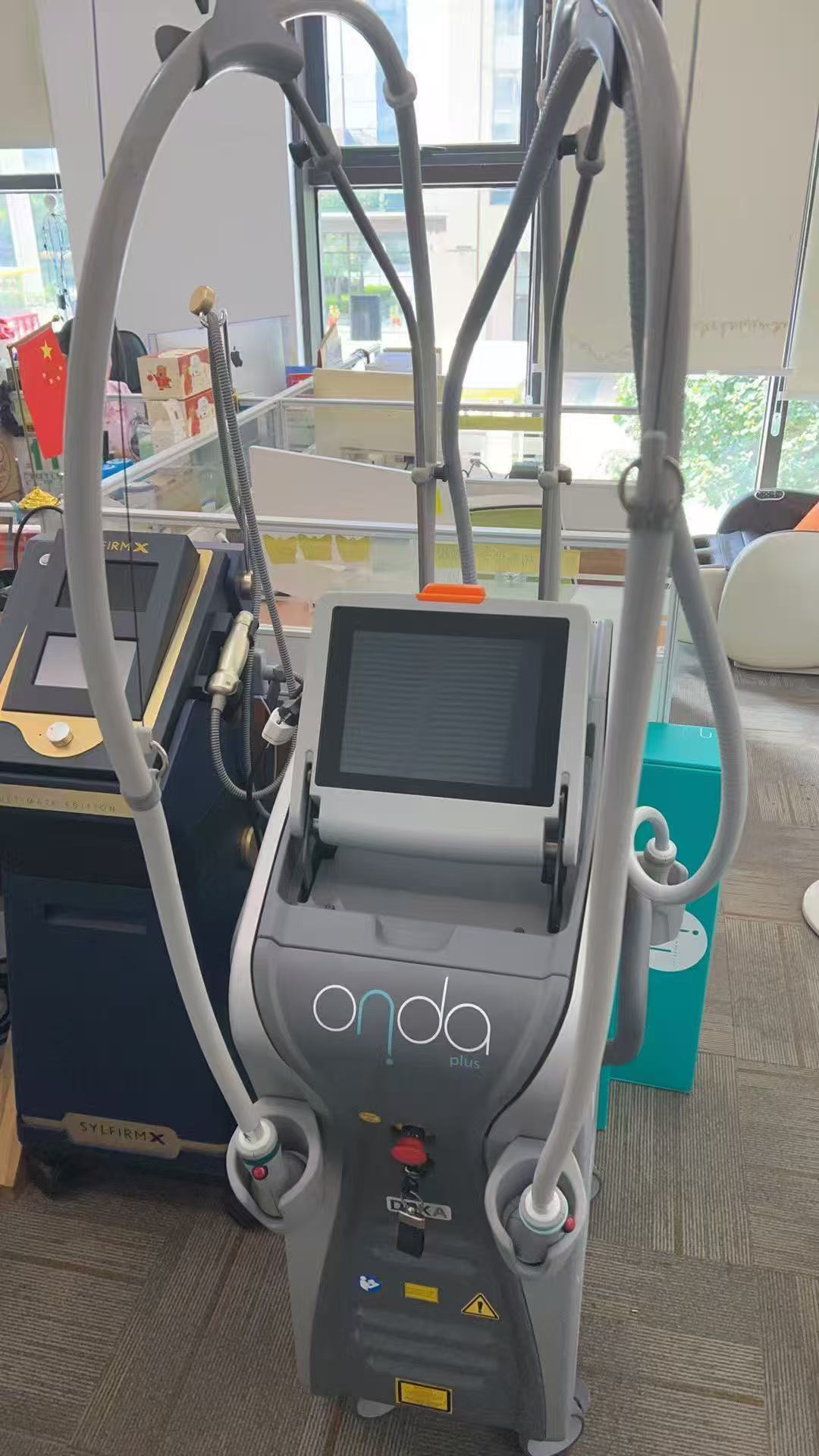 DEKA ONDA PLUS Coolwaves Body Contouring System - Refurbished 2023