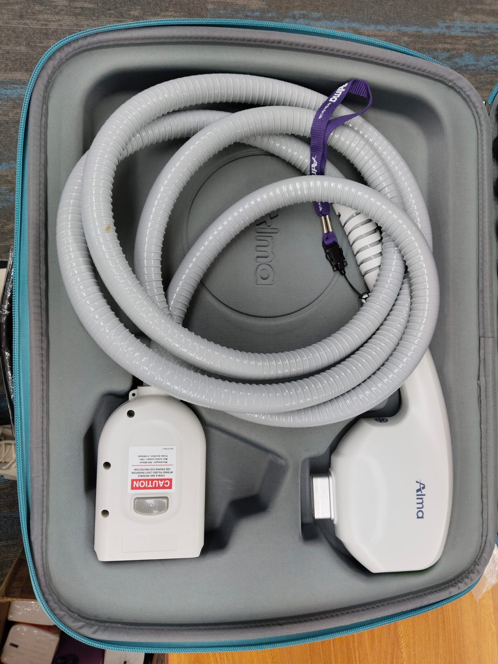 Alma Dye-VL Handpiece